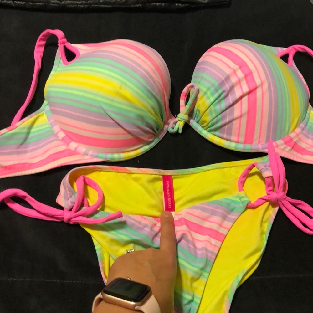 Victoria ‘s Secret bathing suit